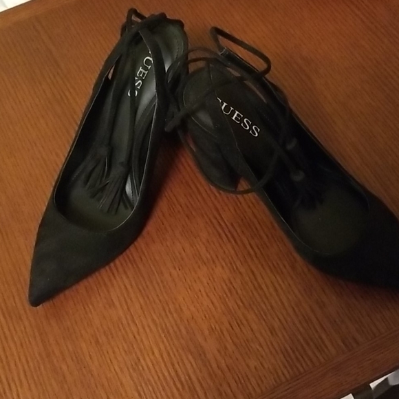 NWOB Guess Brita Pumps - Picture 2 of 4